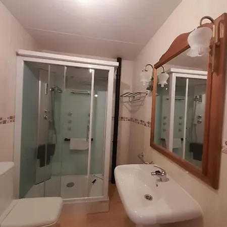 Casas De 11 Holiday home Benaojan